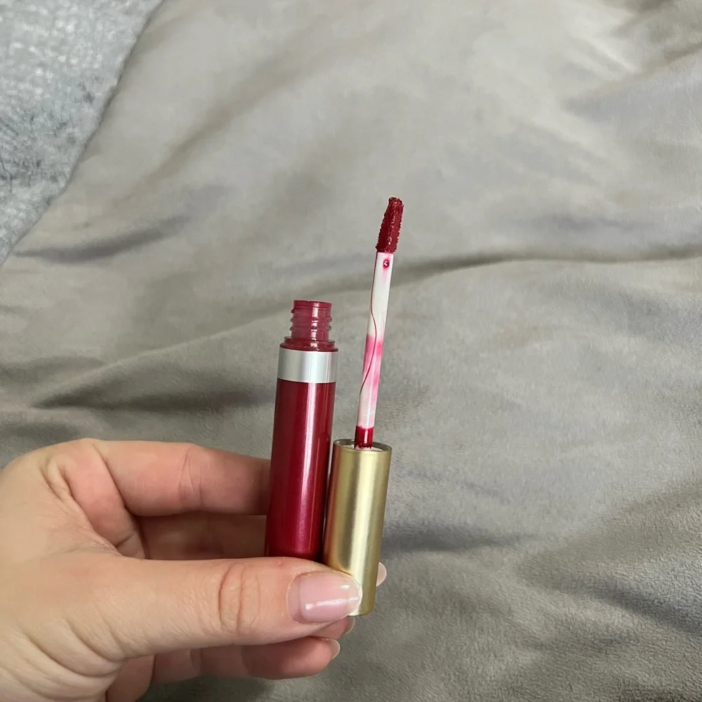 Mally Beauty mally red